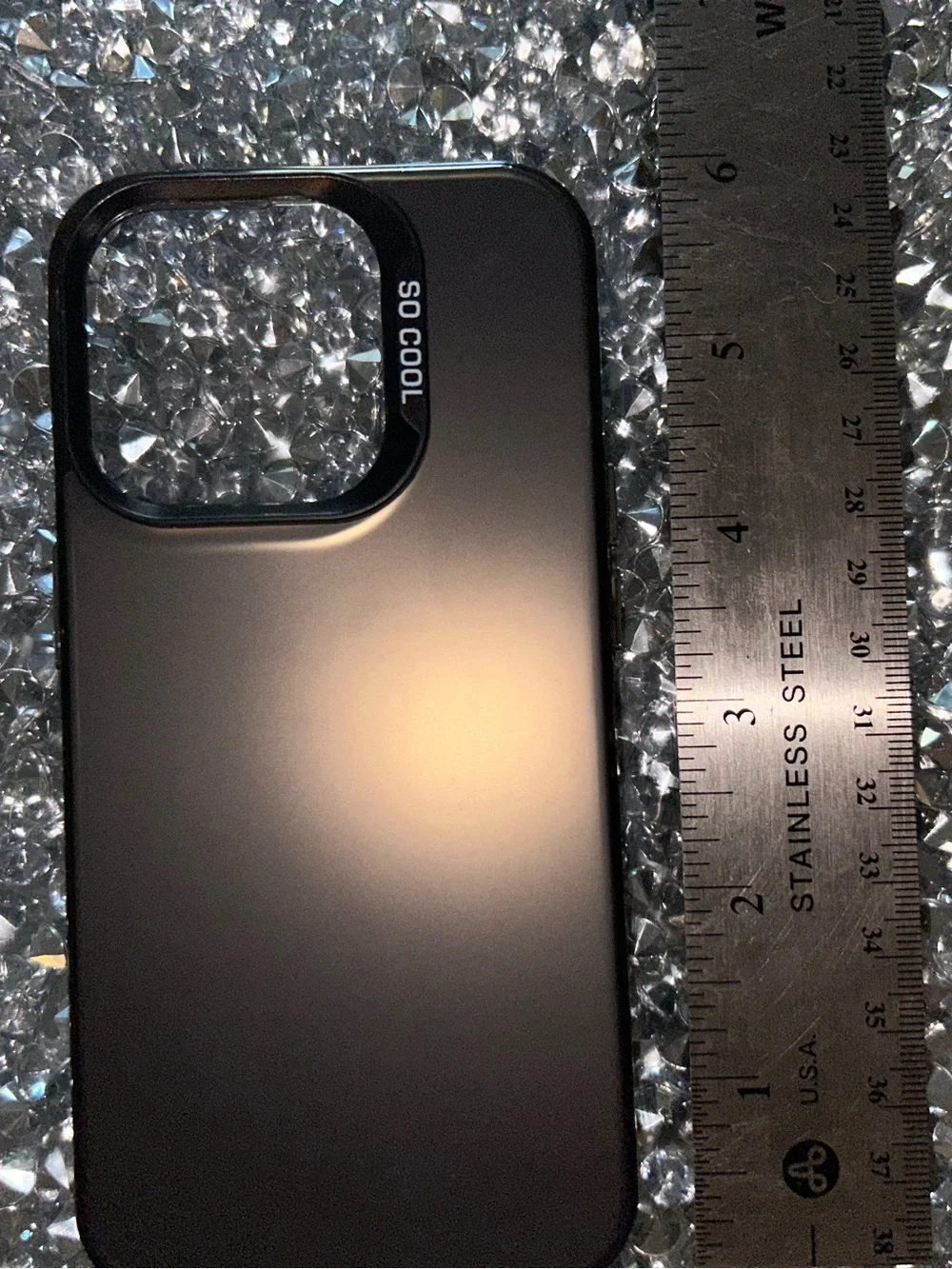 iPhone 15 pro Black Protective Phone Case - Sleek Matte Finish